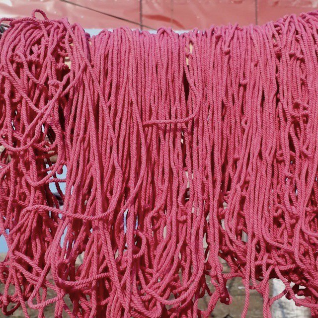 cushion round pink - cotton - 45ø cm - hand crochet in Nepal